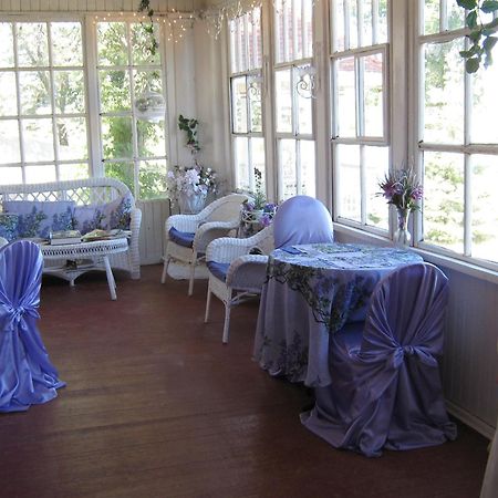 Wakamow Heights Bed And Breakfast Moose Jaw Exterior foto