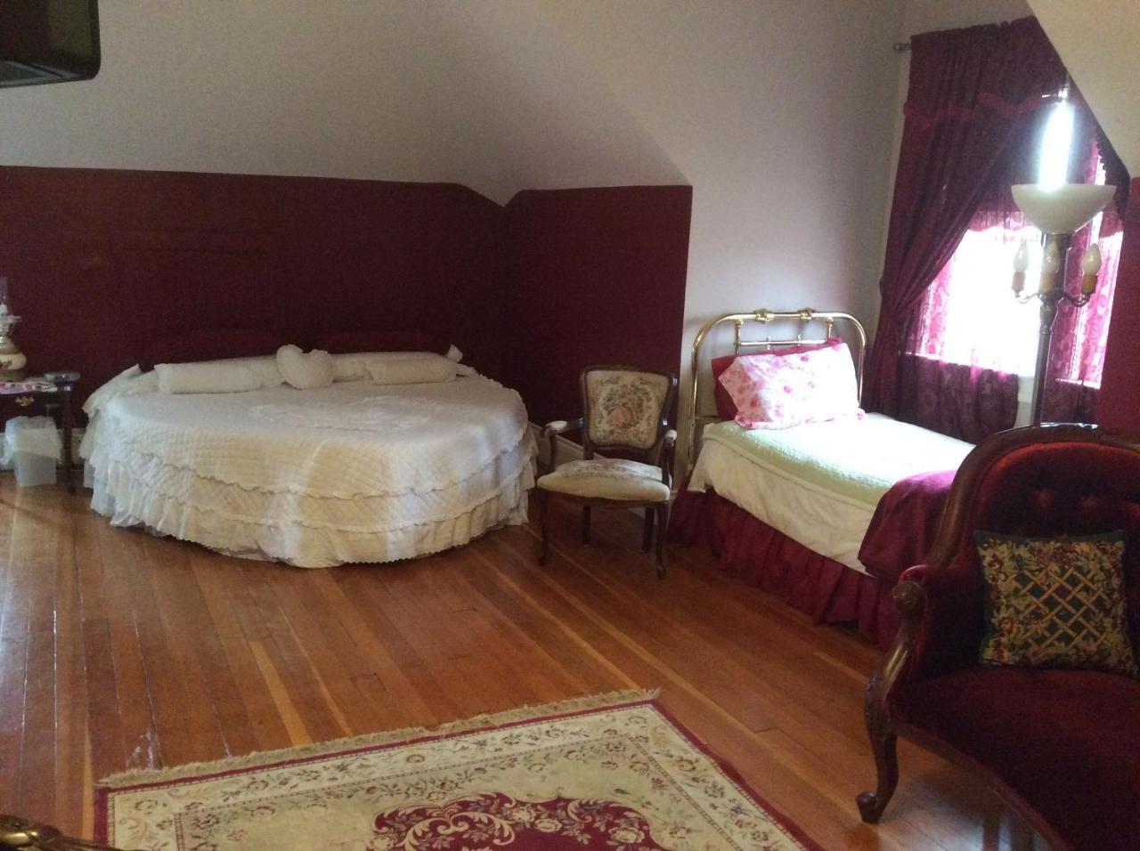 Wakamow Heights Bed And Breakfast Moose Jaw Exterior foto